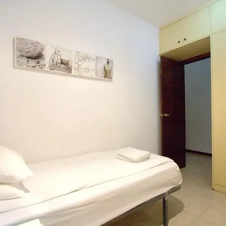 La Pedrera Apartment *